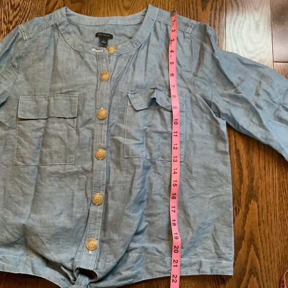 ANN TAYLOR Cotton Linen Chambray Top Light Blue . Size M. - Picture 9 of 9